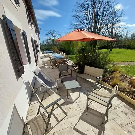 בית נופש Grande Maison Avec Piscine